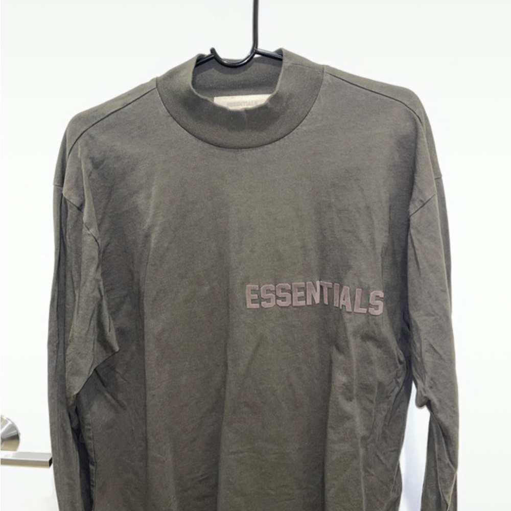 Essentials Long-Sleeve Shirt